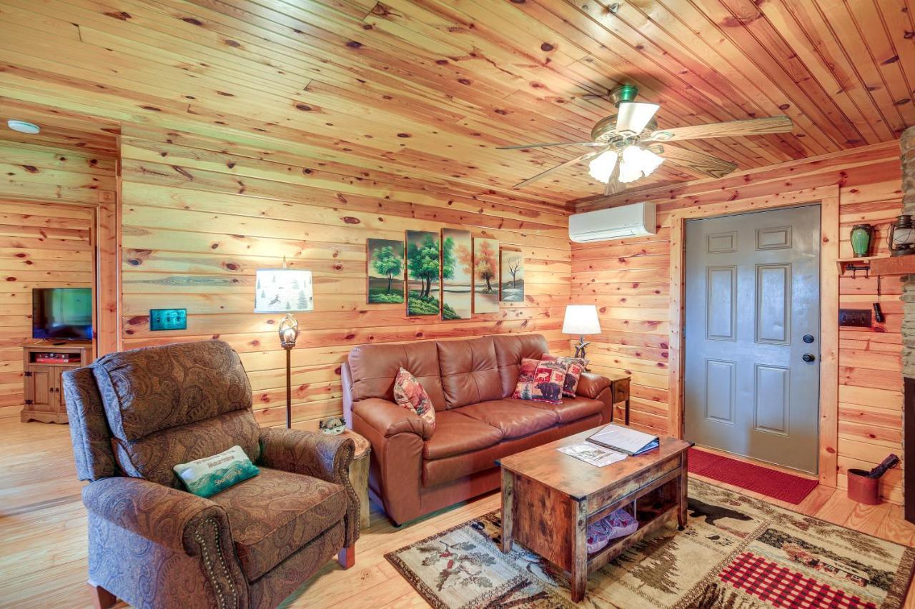 Blue Ridge Mountain Cabin With Views And Hot Tub Βίλα Sparta Εξωτερικό φωτογραφία